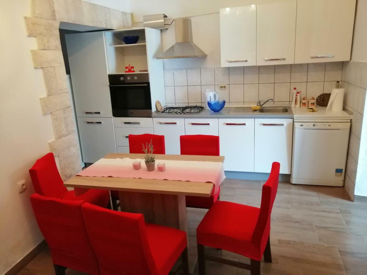 Apartman Tea Lejlighed Pula Eksteriør billede